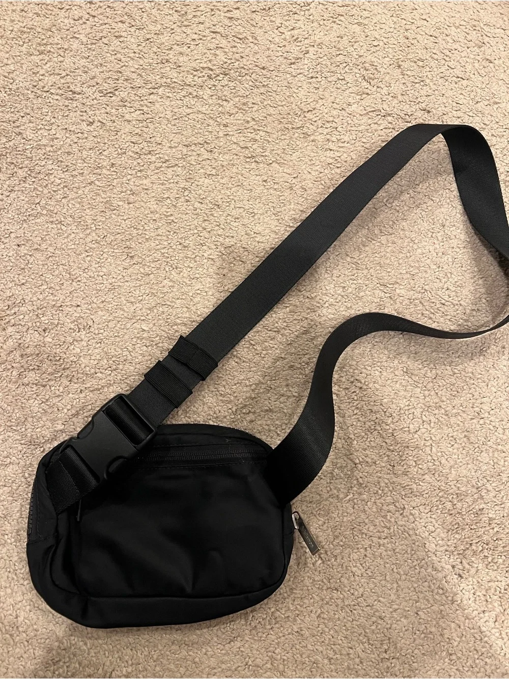 Lululemon Everywhere Belt Bag